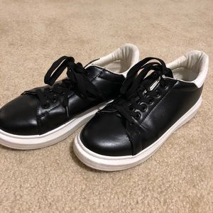 Steve Madden Sneakers